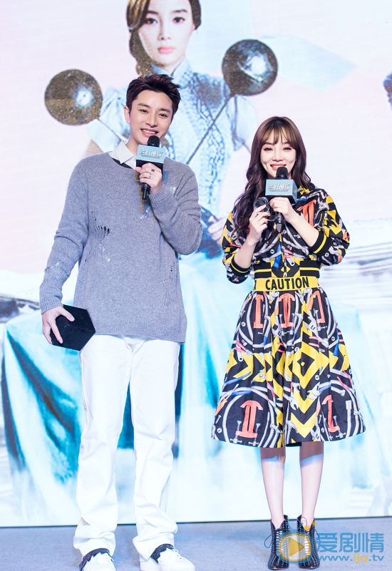 李小璐时尚活动 李小璐高清写真_李小璐高清剧照