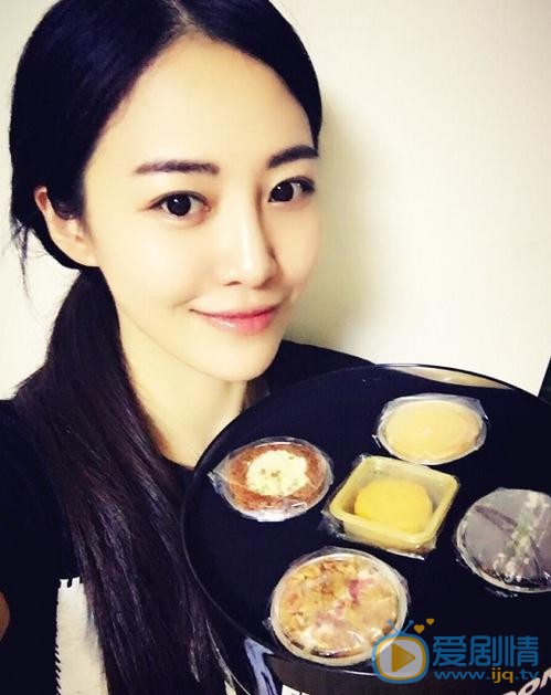 许薇生活照 许薇高清写真_许薇高清剧照