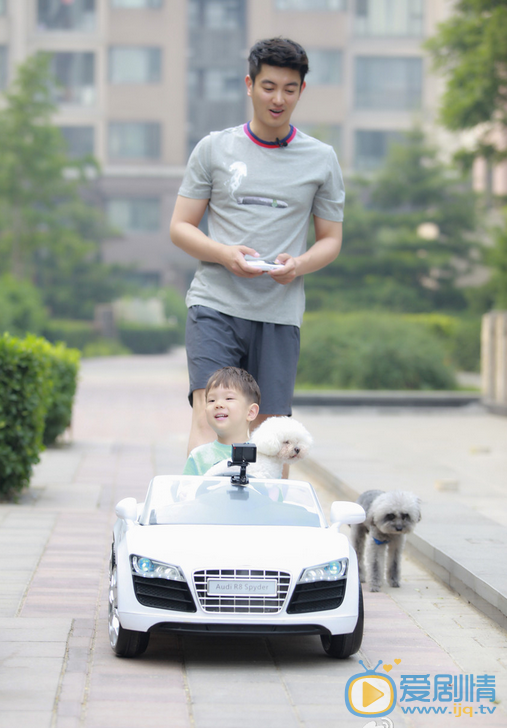 杜江《爸爸回来了》节目照 杜江高清写真_杜江高清剧照