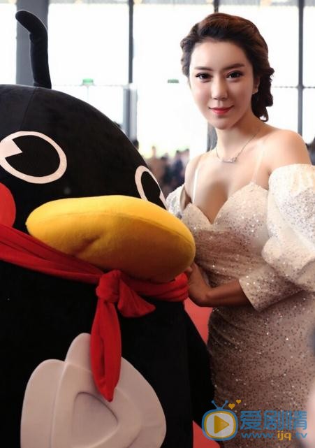 侯伊荻活动照 侯伊荻高清写真_侯伊荻高清剧照