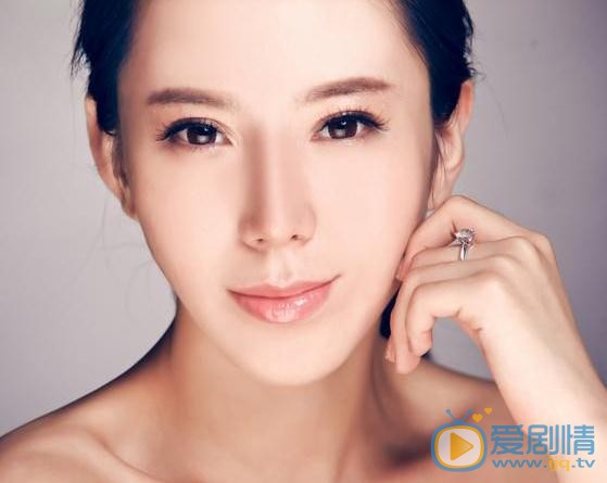 侯伊荻时尚写真 侯伊荻高清写真_侯伊荻高清剧照
