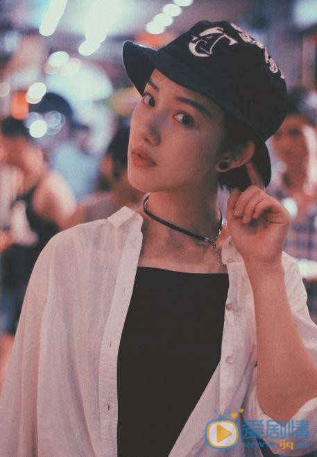 王鹤润短发帅气写真 王鹤润高清写真_王鹤润高清剧照