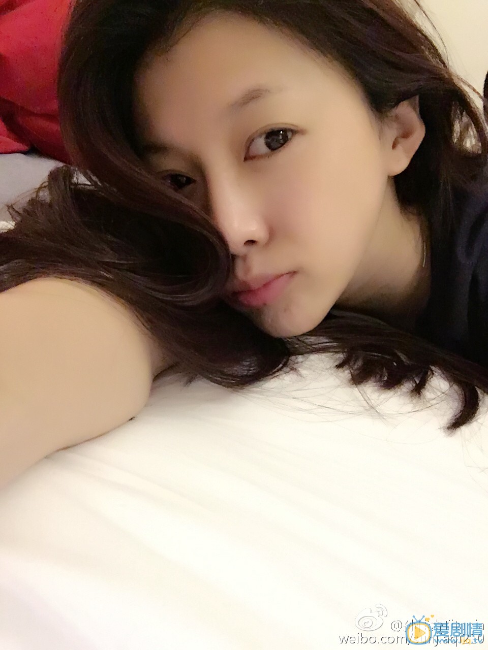 孙佳奇嘟嘴卖萌照 孙佳奇高清写真_孙佳奇高清剧照