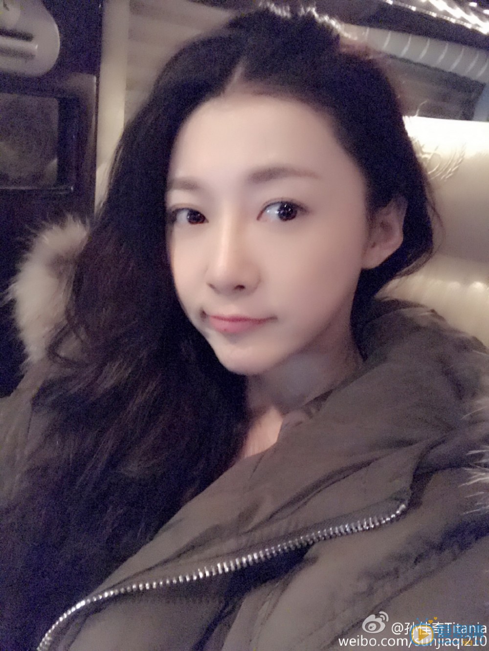 孙佳奇嘟嘴卖萌照 孙佳奇高清写真_孙佳奇高清剧照