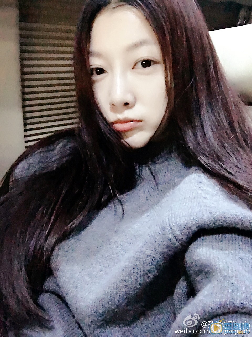 孙佳奇嘟嘴卖萌照 孙佳奇高清写真_孙佳奇高清剧照