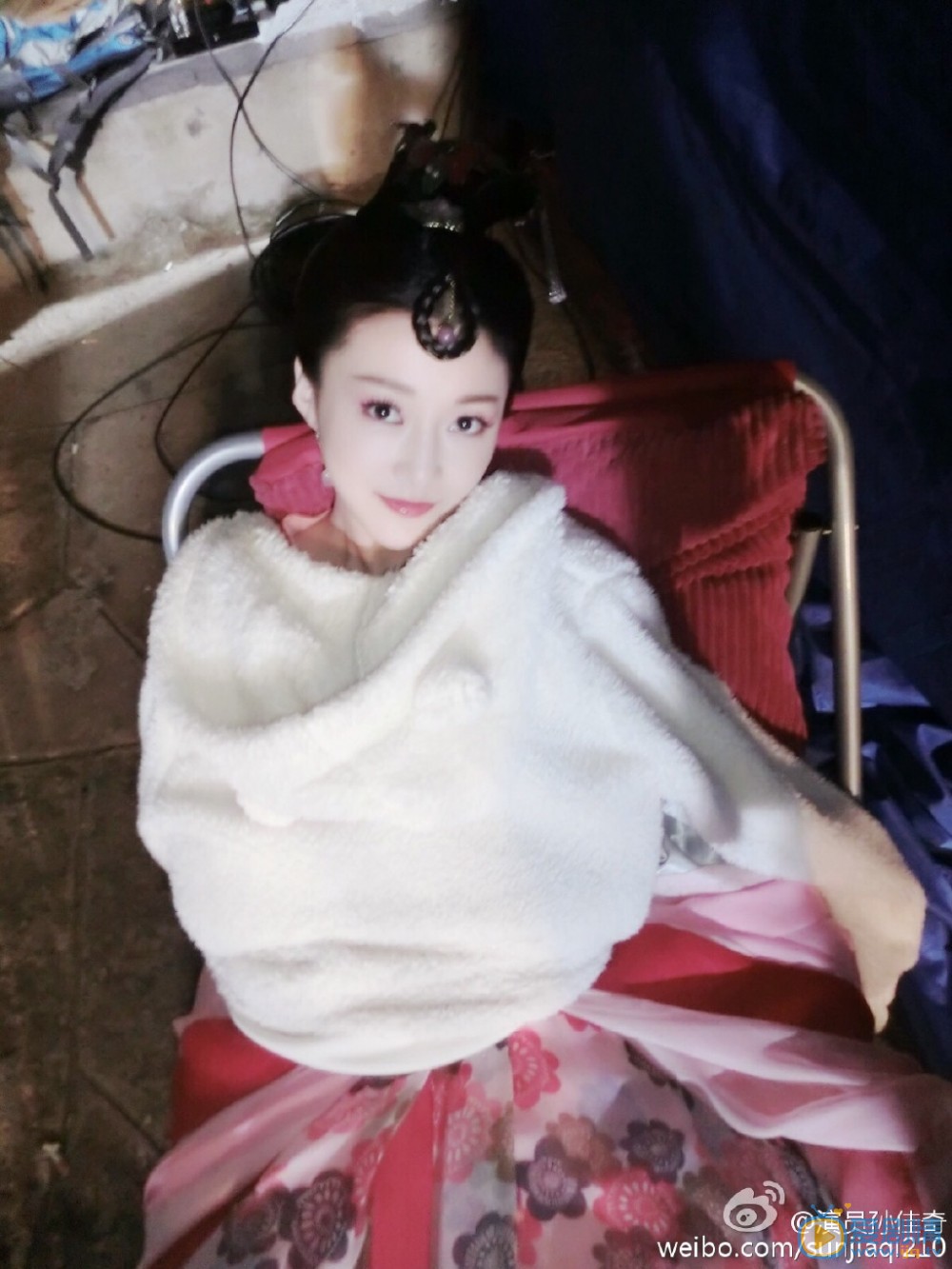 孙佳奇片场照 孙佳奇高清写真_孙佳奇高清剧照