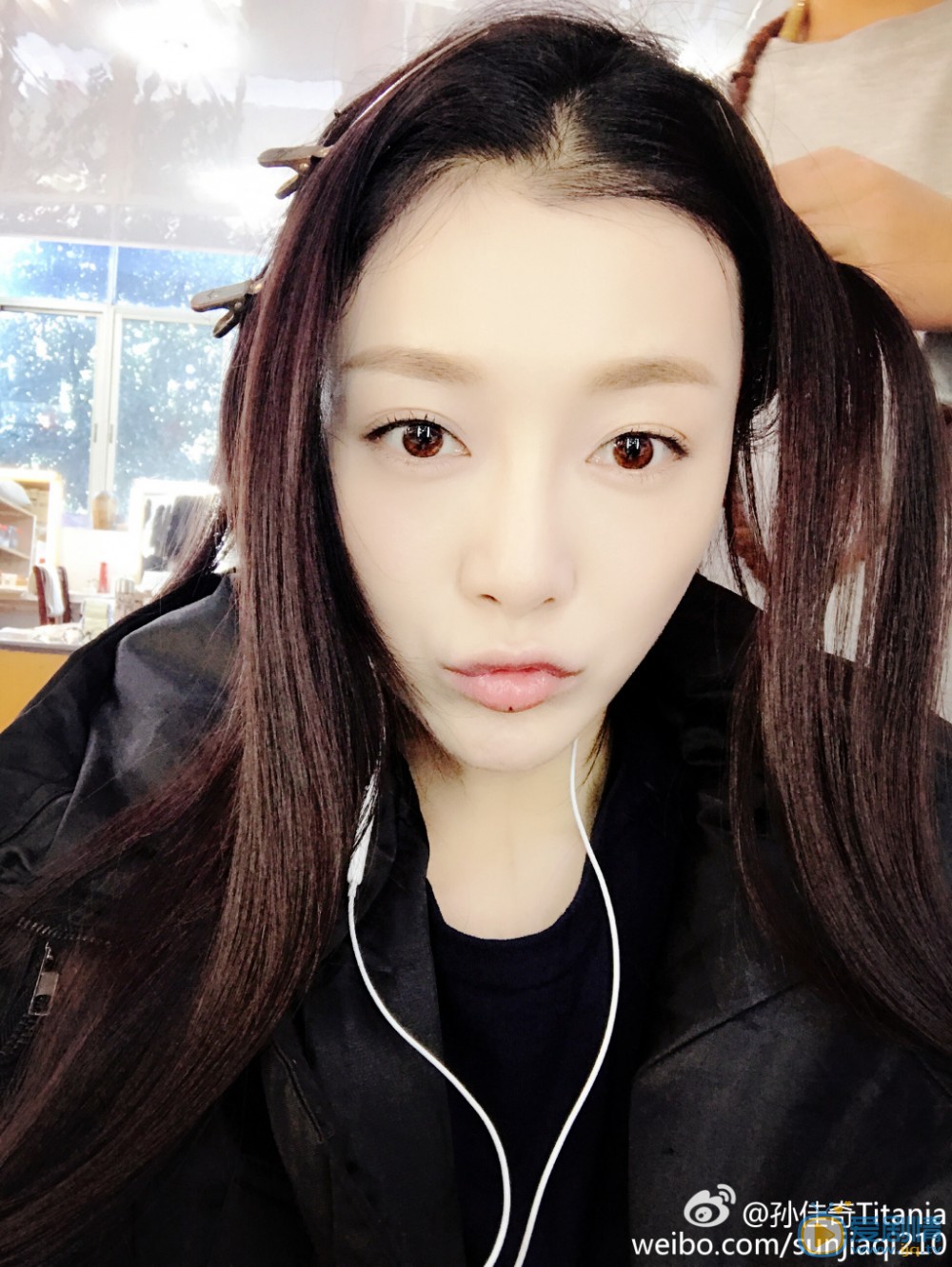 孙佳奇嘟嘴卖萌照 孙佳奇高清写真_孙佳奇高清剧照