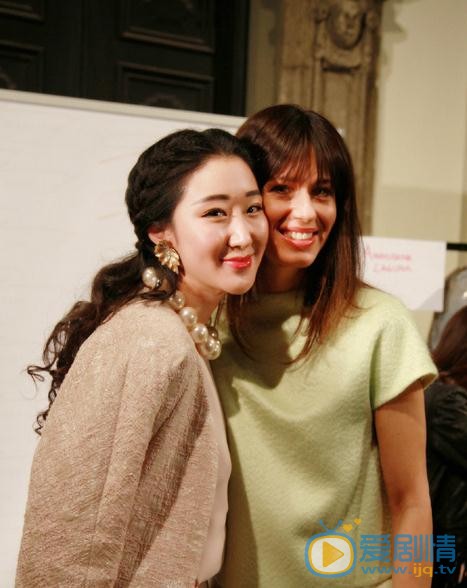 李依馨活动照 李依馨高清写真_李依馨高清剧照