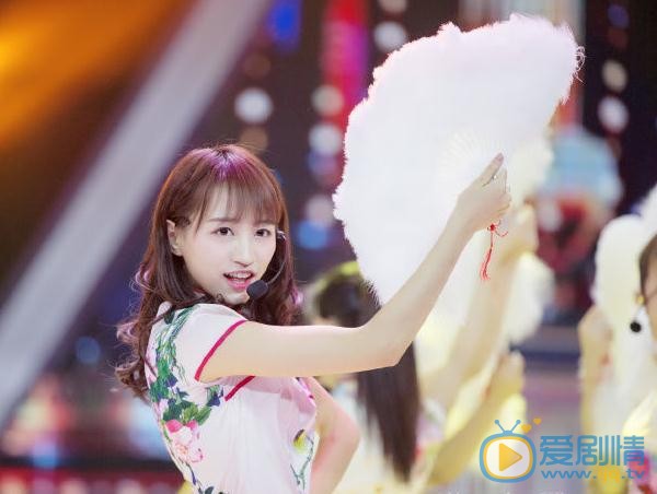 黄婷婷演唱会照 黄婷婷高清写真_黄婷婷高清剧照