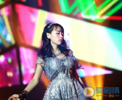 黄婷婷演唱会照 黄婷婷高清写真_黄婷婷高清剧照