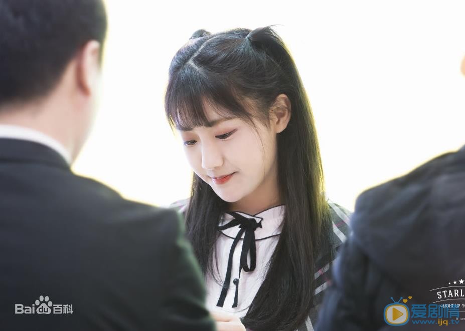 李艺彤清纯甜美写真 李艺彤高清写真_李艺彤高清剧照