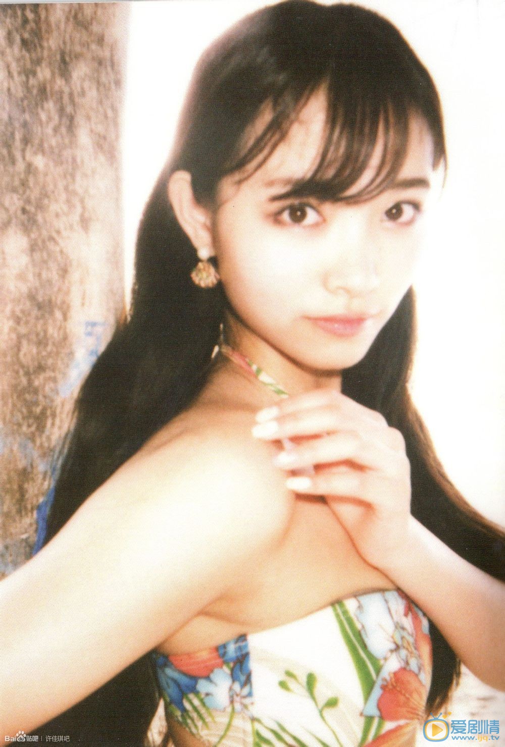 许佳琪随性街拍 许佳琪高清写真_许佳琪高清剧照