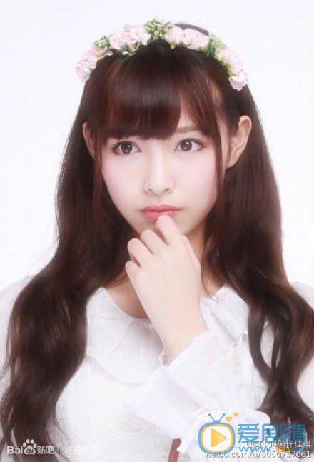 许佳琪随性街拍 许佳琪高清写真_许佳琪高清剧照