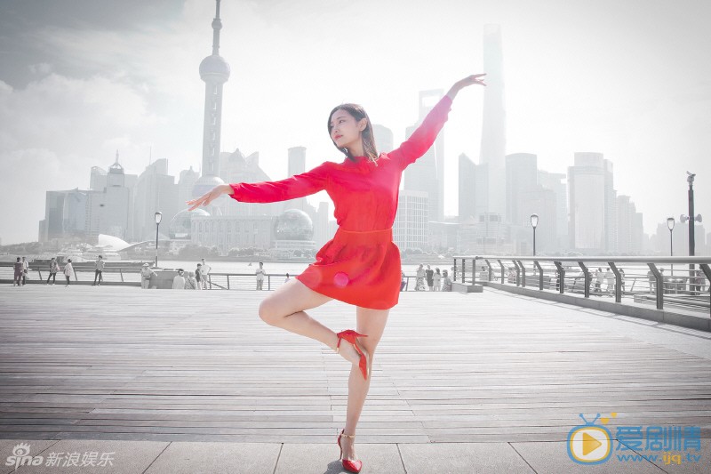 许佳琪随性街拍 许佳琪高清写真_许佳琪高清剧照