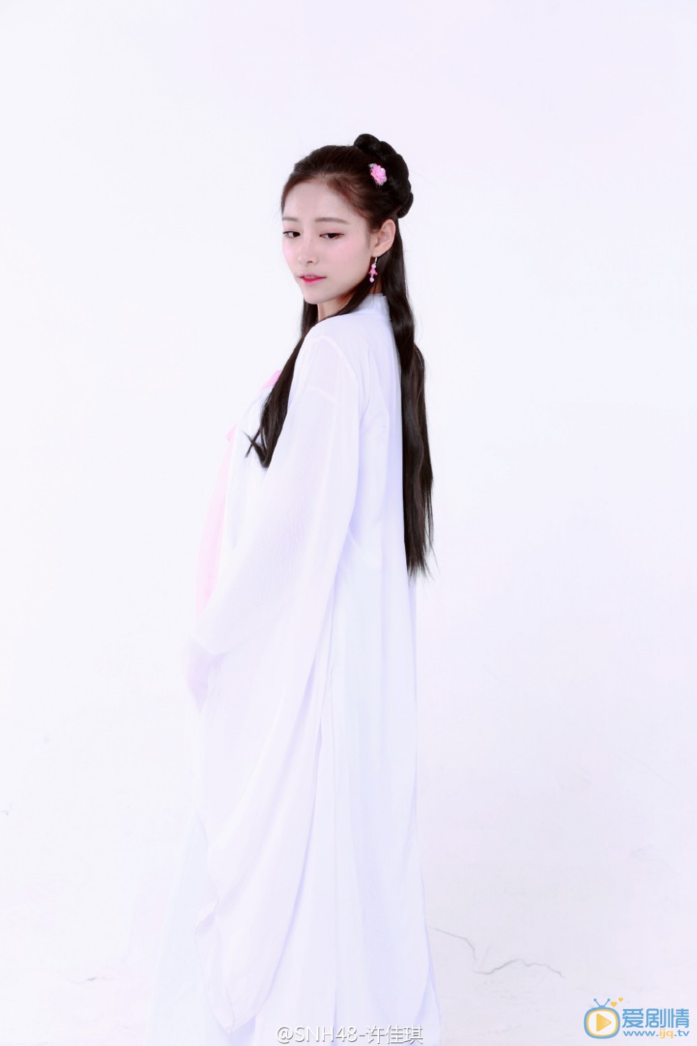 许佳琪汉服写真 许佳琪高清写真_许佳琪高清剧照