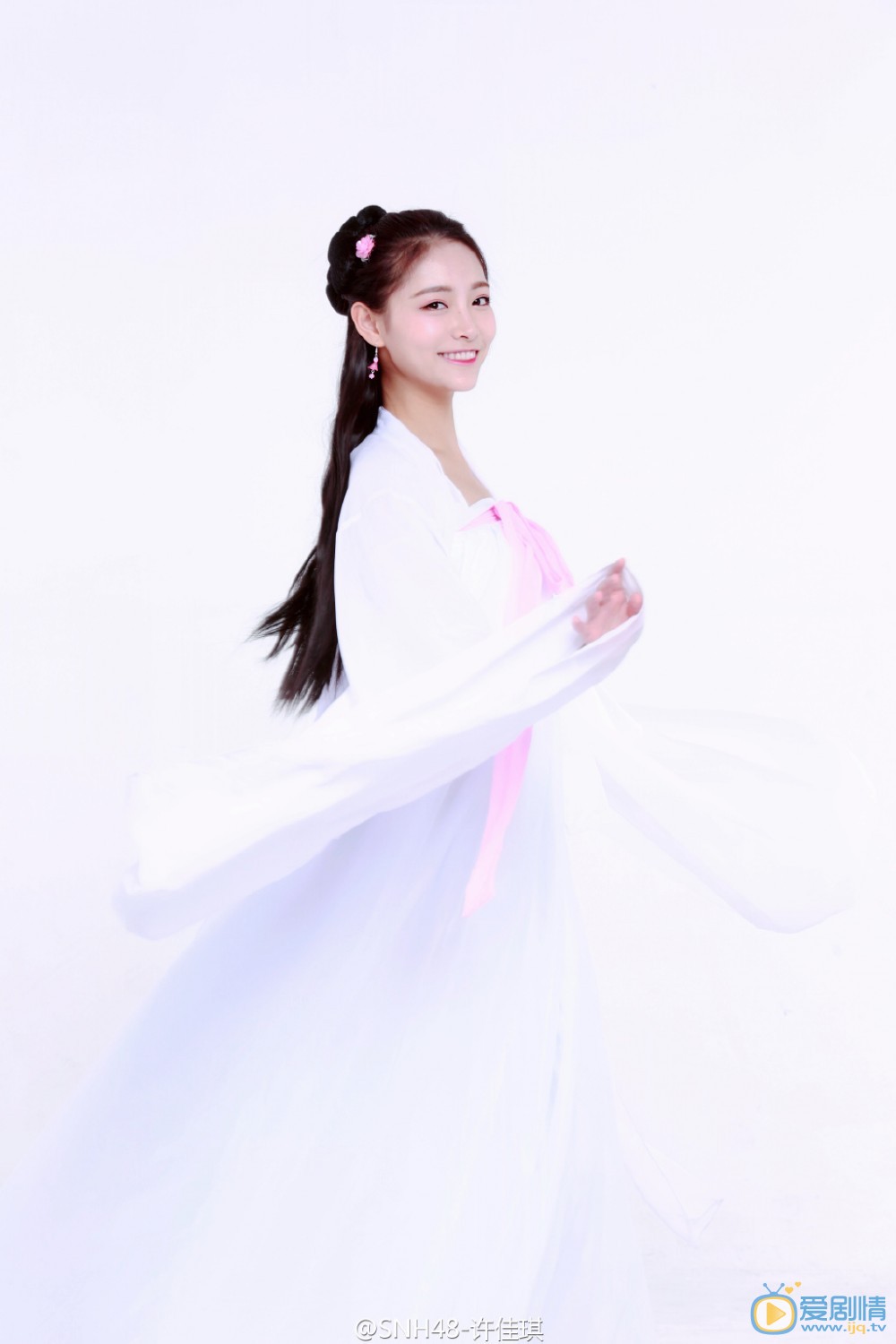 许佳琪汉服写真 许佳琪高清写真_许佳琪高清剧照