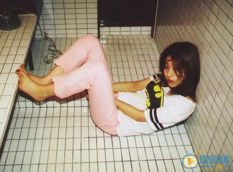 裴秀智复古杂志照 裴秀智高清写真_裴秀智高清剧照