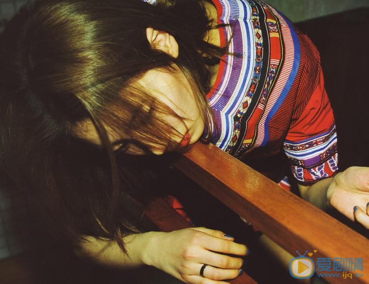 裴秀智复古杂志照 裴秀智高清写真_裴秀智高清剧照