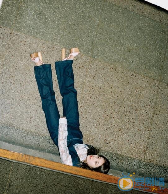 裴秀智DAZED杂志照 裴秀智高清写真_裴秀智高清剧照