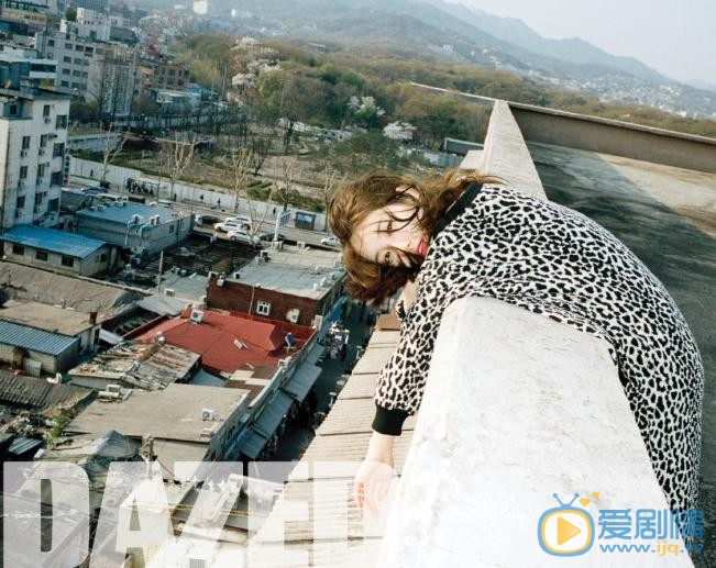 裴秀智DAZED杂志照 裴秀智高清写真_裴秀智高清剧照