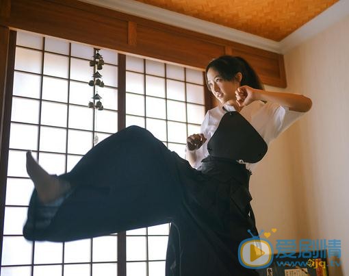 杨肸子道服写真 杨肸子高清写真_杨肸子高清剧照