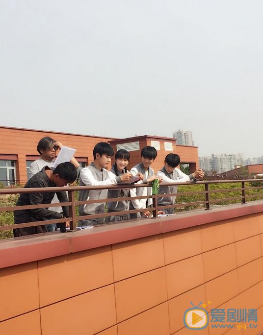 杨肸子片场照 杨肸子高清写真_杨肸子高清剧照