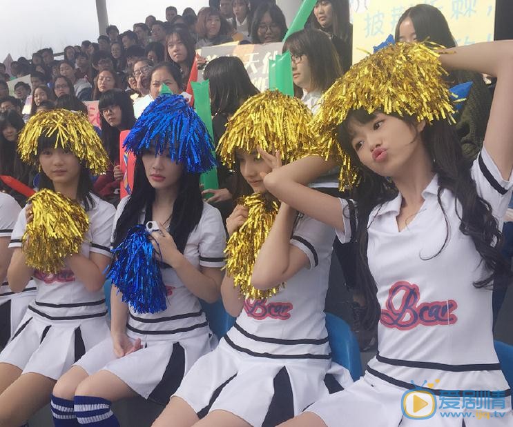 杨肸子片场照 杨肸子高清写真_杨肸子高清剧照