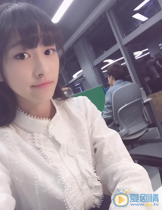 杨肸子生活照 杨肸子高清写真_杨肸子高清剧照