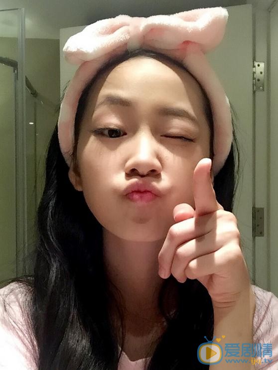 杨肸子生活照 杨肸子高清写真_杨肸子高清剧照