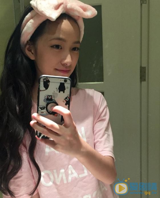 杨肸子生活照 杨肸子高清写真_杨肸子高清剧照