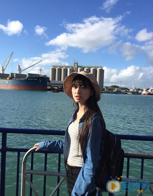 杨肸子生活照 杨肸子高清写真_杨肸子高清剧照