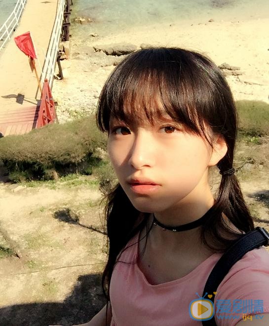 杨肸子生活照 杨肸子高清写真_杨肸子高清剧照