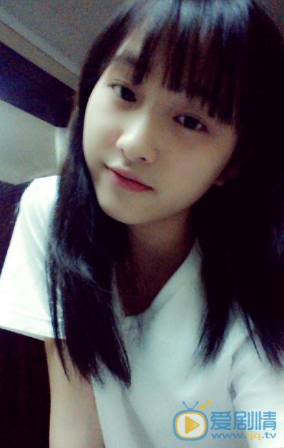 杨肸子生活照 杨肸子高清写真_杨肸子高清剧照