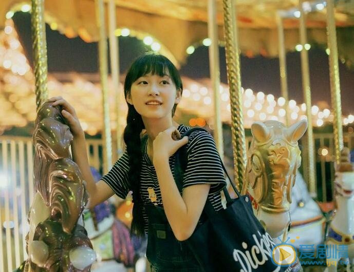 杨肸子文艺写真 杨肸子高清写真_杨肸子高清剧照