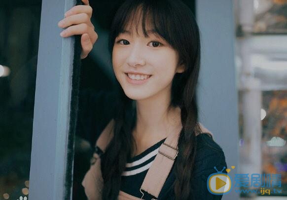 杨肸子文艺写真 杨肸子高清写真_杨肸子高清剧照