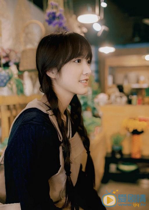杨肸子文艺写真 杨肸子高清写真_杨肸子高清剧照