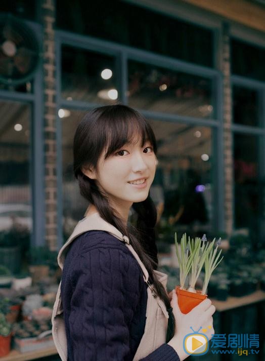 杨肸子文艺写真 杨肸子高清写真_杨肸子高清剧照