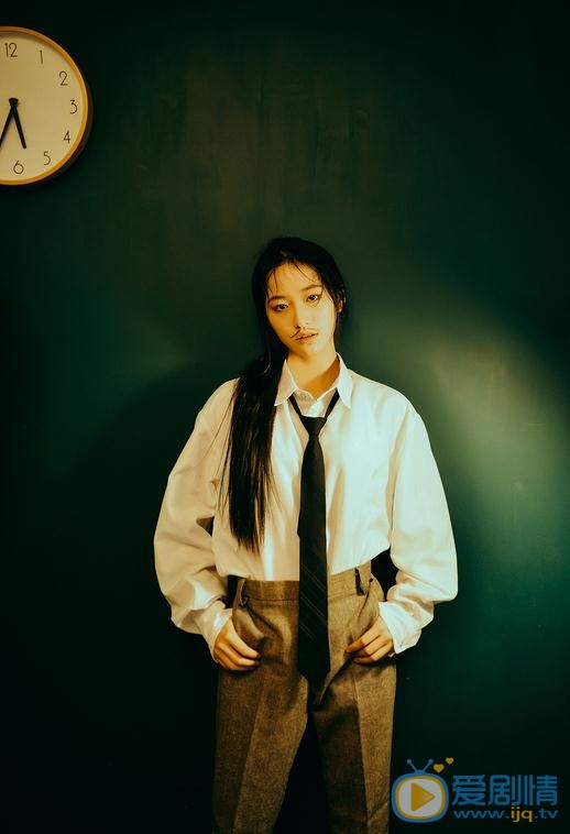 杨肸子帅气写真 杨肸子高清写真_杨肸子高清剧照
