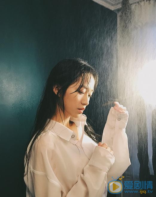 杨肸子帅气写真 杨肸子高清写真_杨肸子高清剧照