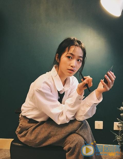 杨肸子帅气写真 杨肸子高清写真_杨肸子高清剧照