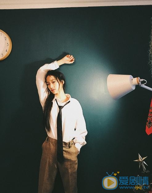 杨肸子帅气写真 杨肸子高清写真_杨肸子高清剧照