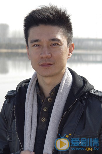张明健绅士写真 张明健高清写真_张明健高清剧照