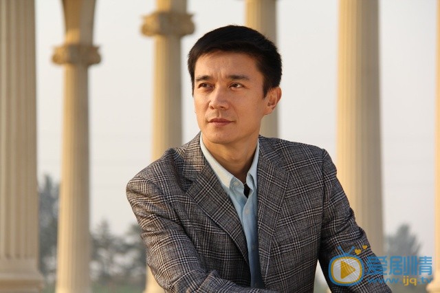 张明健绅士写真 张明健高清写真_张明健高清剧照
