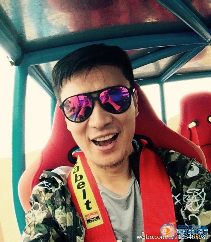 张明健生活照 张明健高清写真_张明健高清剧照