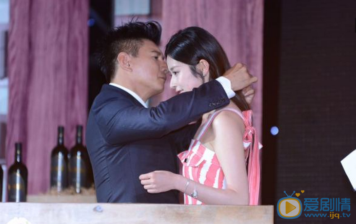 一粒红尘即将接档欢乐颂2 吴奇隆颖儿高甜秀恩爱上演&ldquo;摸头杀&rdquo;