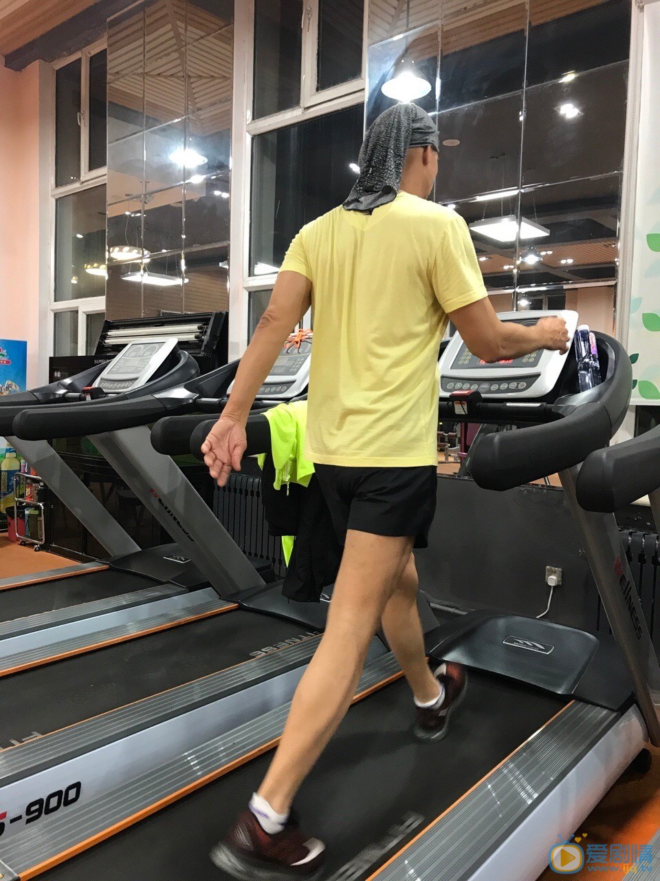 李子雄健身照 李子雄高清写真_李子雄高清剧照