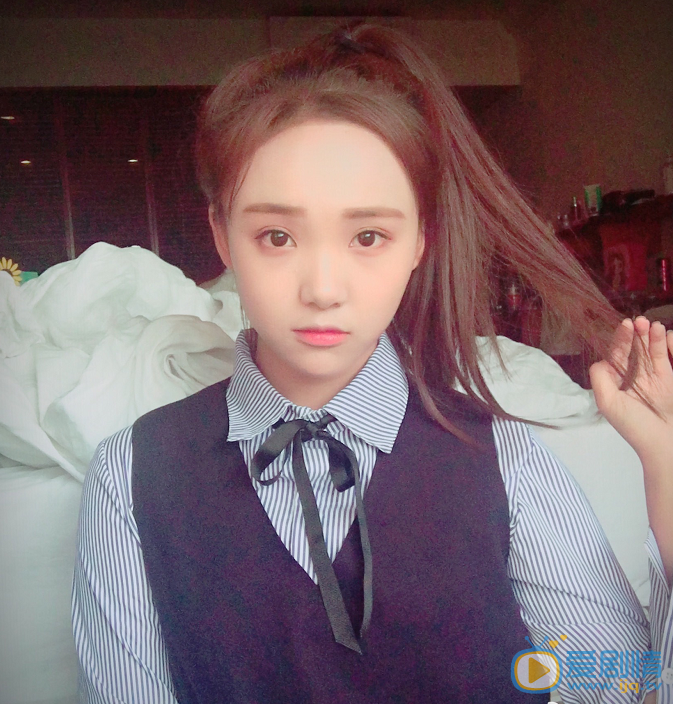 吕小雨清新照 吕小雨高清写真_吕小雨高清剧照
