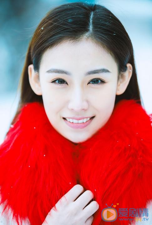 王婉中圣诞写真 王婉中高清写真_王婉中高清剧照