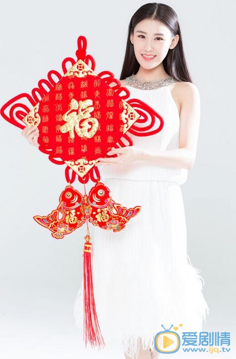 王婉中圣诞写真 王婉中高清写真_王婉中高清剧照