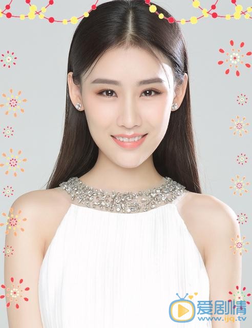 王婉中圣诞写真 王婉中高清写真_王婉中高清剧照